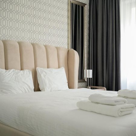 Karol Suites Bucarest Esterno foto