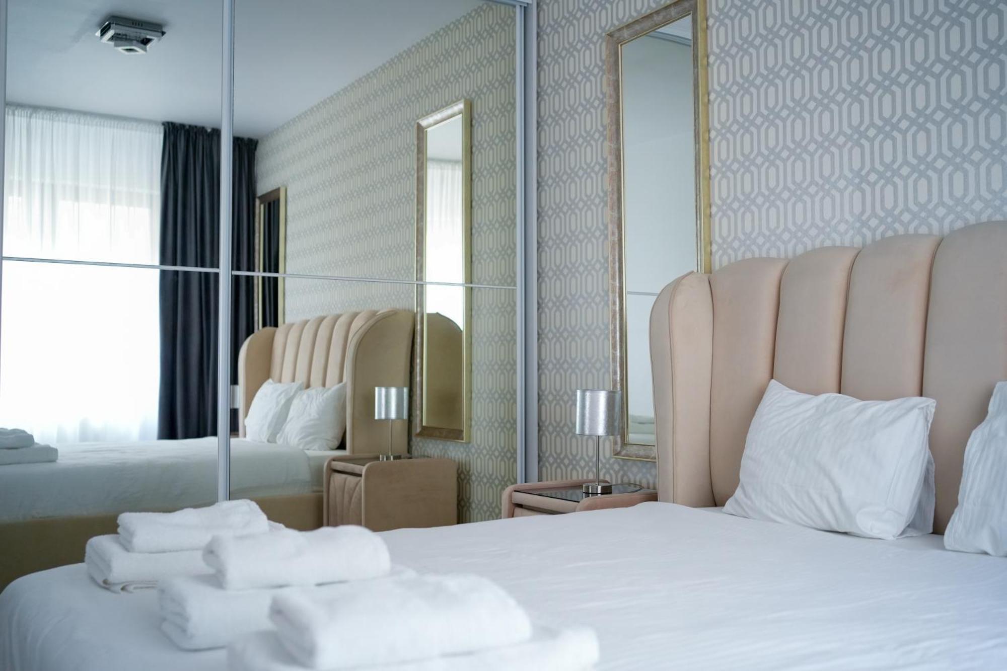 Karol Suites Bucarest Esterno foto